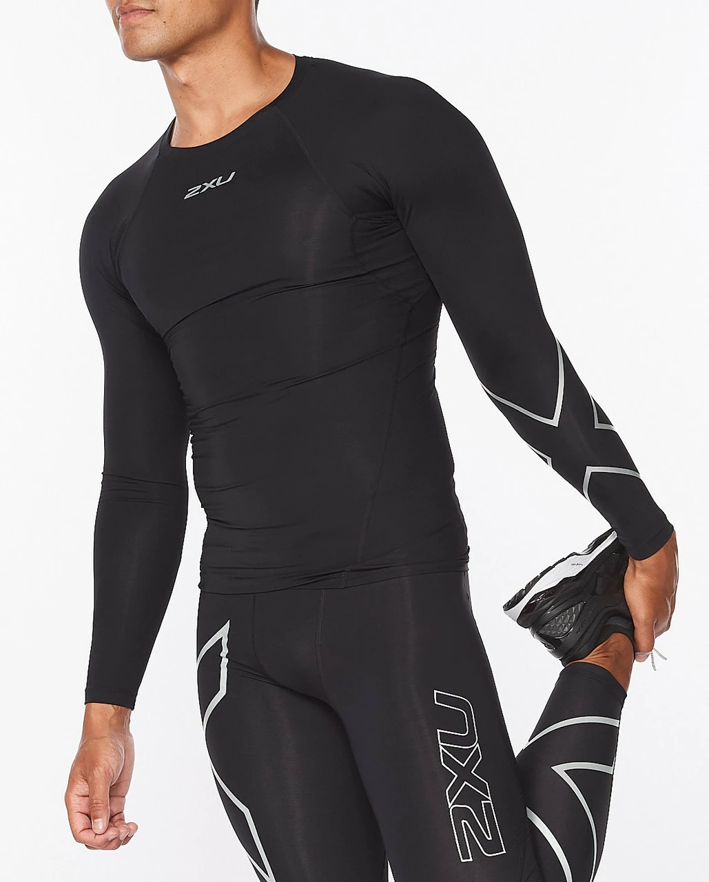 2XU - Core Men's Long-Sleeve Compression Top - Black/Silver - 2023 - Image 4