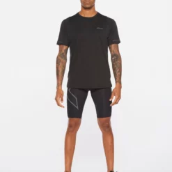 2XU - Light Speed Men's Tech T-shirt - Black/Black Reflective