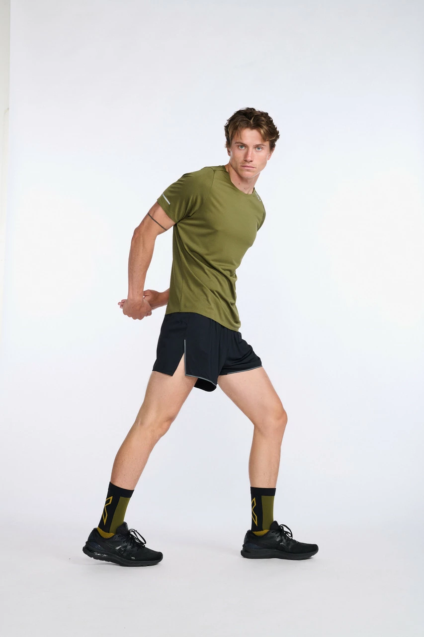 2XU - Light Speed Tech Tee - Men's - Winter Moss/Silver Reflective - Image 26