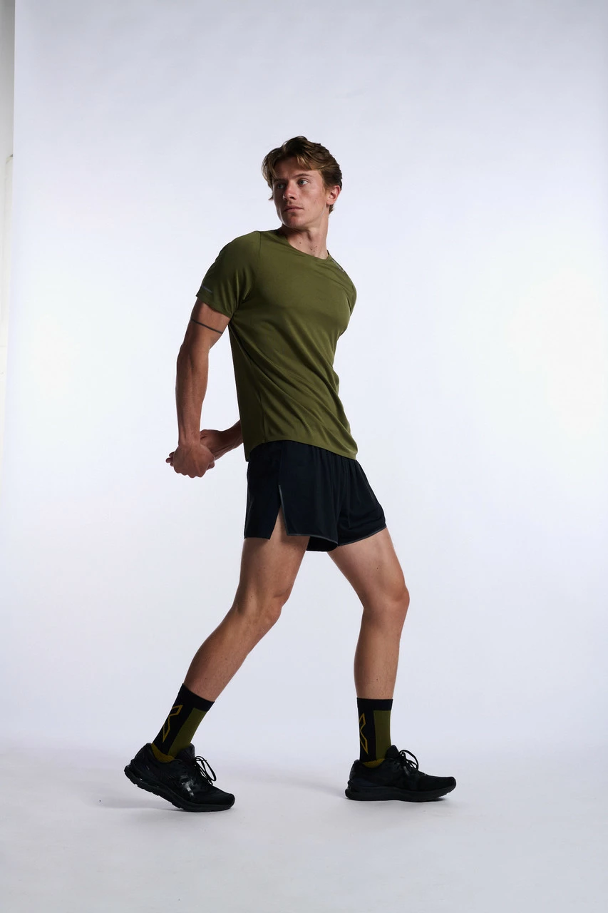 2XU - Light Speed Tech Tee - Men's - Winter Moss/Silver Reflective - Image 29