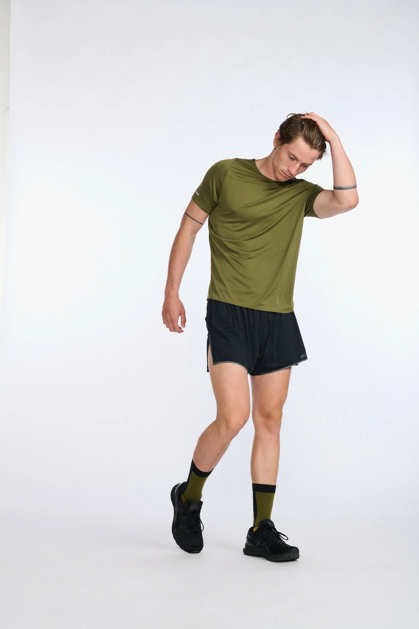 2XU - Light Speed Tech Tee - Men's - Winter Moss/Silver Reflective - Image 27