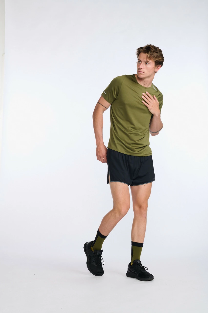 2XU - Light Speed Tech Tee - Men's - Winter Moss/Silver Reflective - Image 20