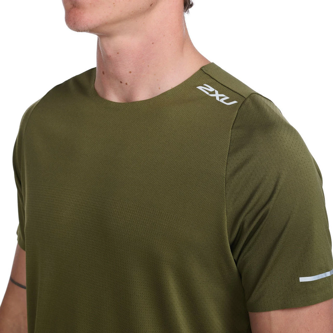 2XU - Light Speed Tech Tee - Men's - Winter Moss/Silver Reflective - Image 9