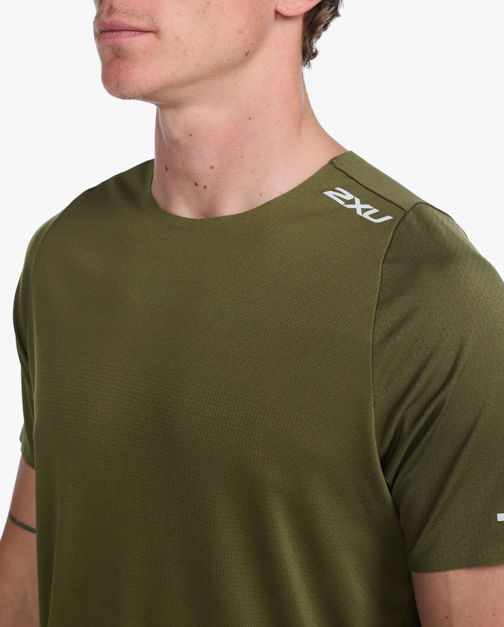 2XU - Light Speed Tech Tee - Men's - Winter Moss/Silver Reflective - Image 11