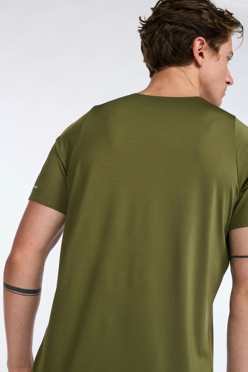 2XU - Light Speed Tech Tee - Men's - Winter Moss/Silver Reflective - Image 33