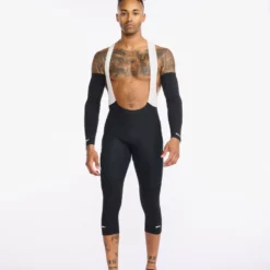 2XU - Aero Cycle Knee Warmers - Unisex - Black/White - 2023