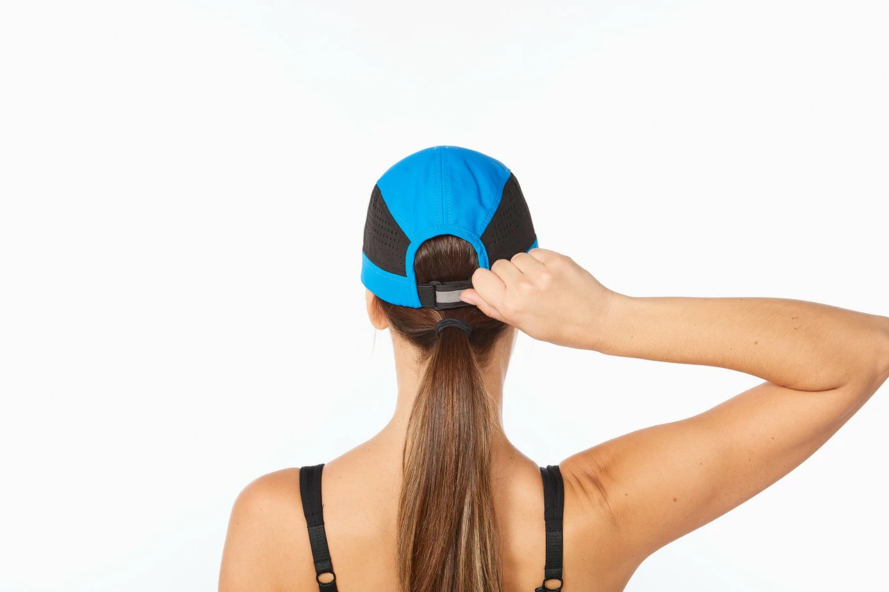 2XU - Light Speed Unisex Cap - Aquamarine/Black - Image 5