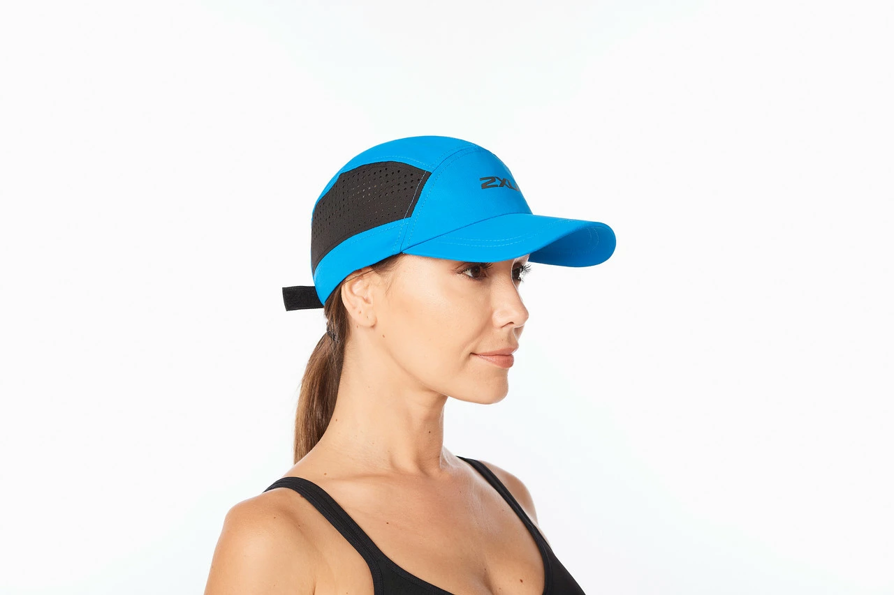 2XU - Light Speed Unisex Cap - Cloud Blue/Midnight