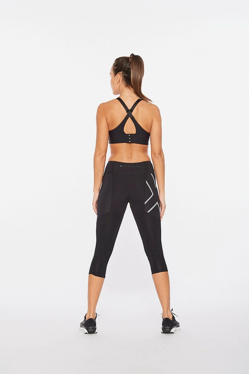 2XU - Aero Vent Women's Mid-Rise 3/4-Length Compression Tights - Black/Silver Reflective - Image 8