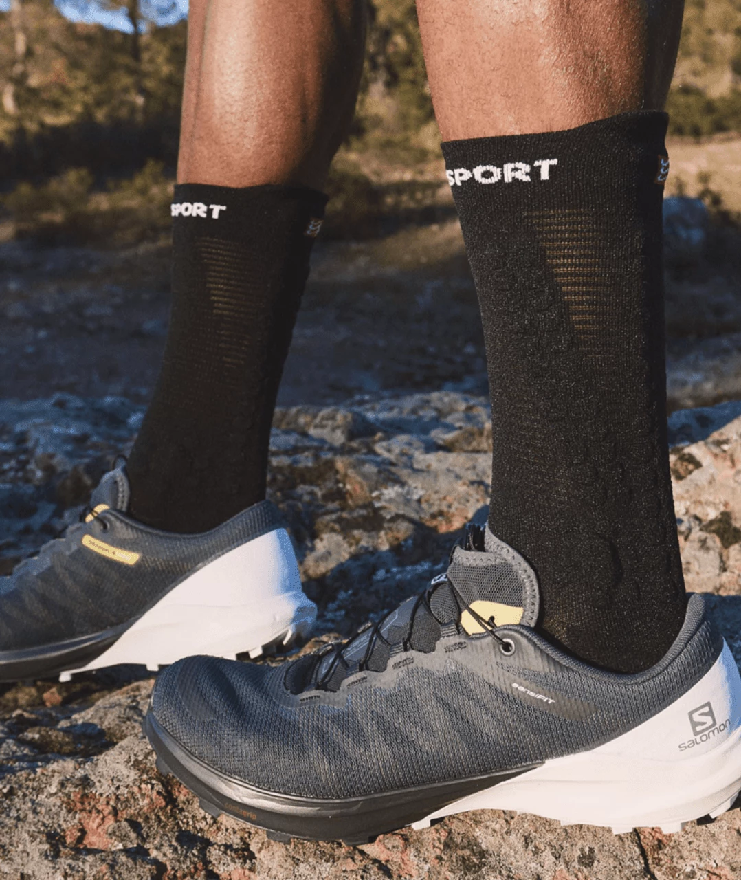 Compressport - Pro Racing Socks V4.0 Trail - Unisex - Black - Image 2